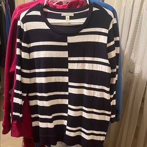 Dana Buchman Navy and White Striped Sweater
